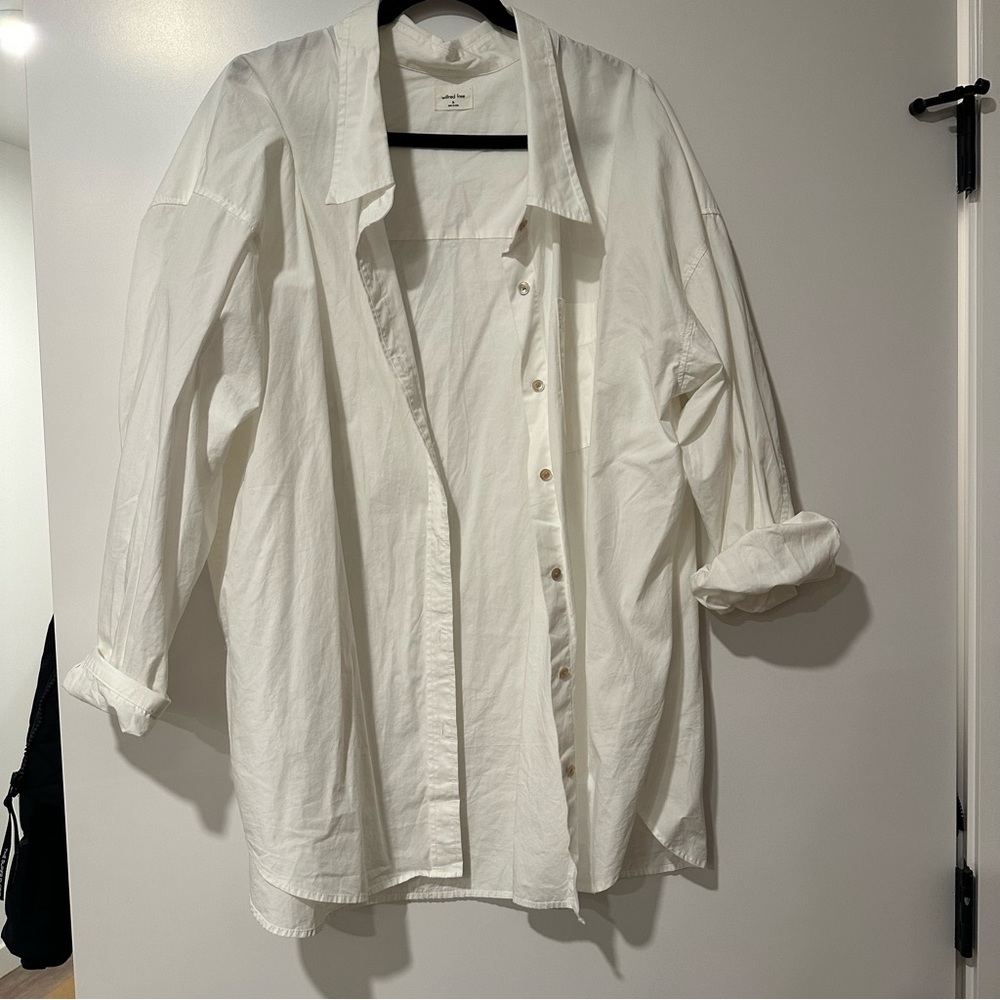 ARITZIA BUTTON UP